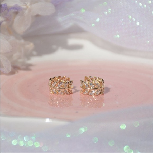 Delicate Fine Gold Plated Leaf Hoop Clips Earrings - Picture 7 of 9